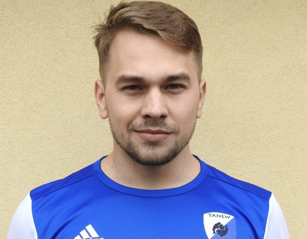 CF27A531-7390-4FDF-9DD3-FA71A24912DA