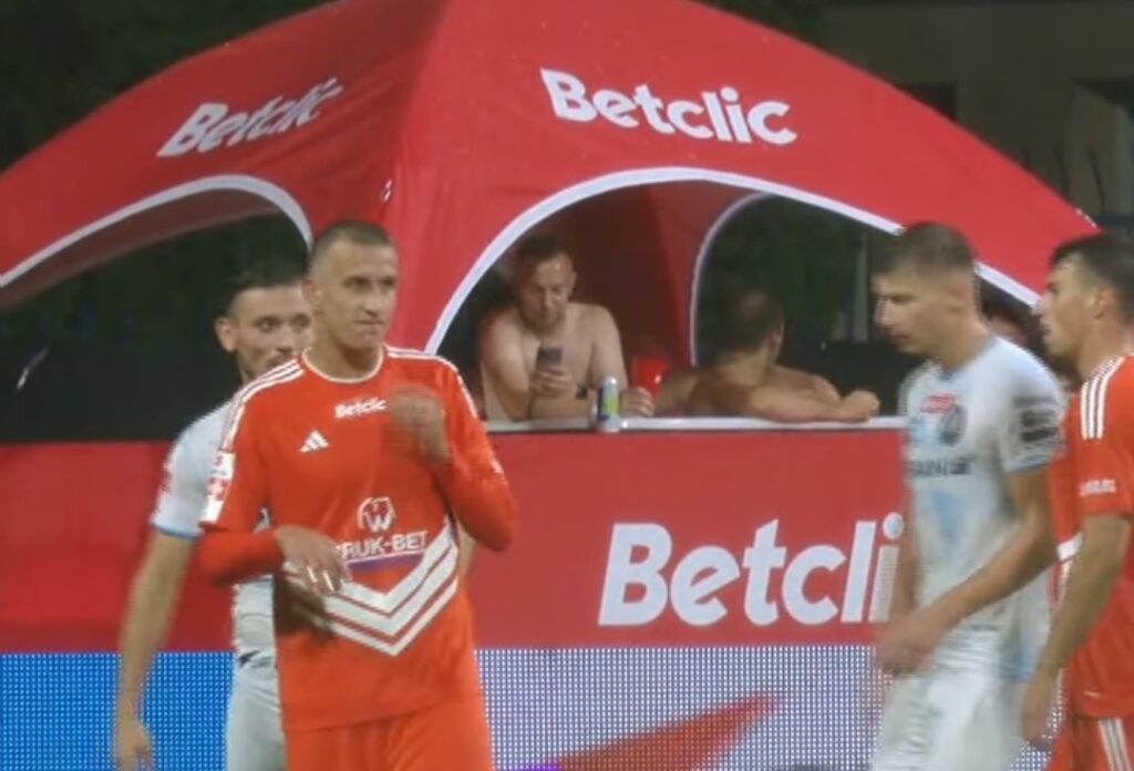 Screenshot_2024-09-15-12-25-42-060_com.facebook.katana-edit