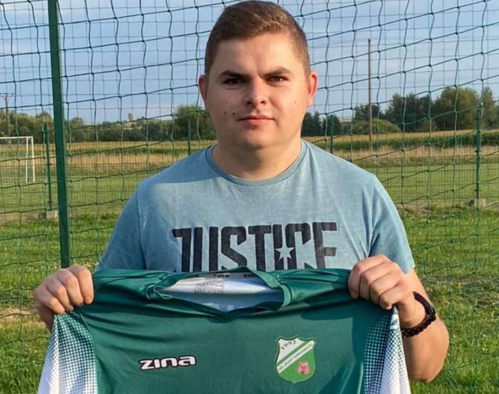 Screenshot_2024-09-30-03-55-45-041_com.facebook.orca-edit