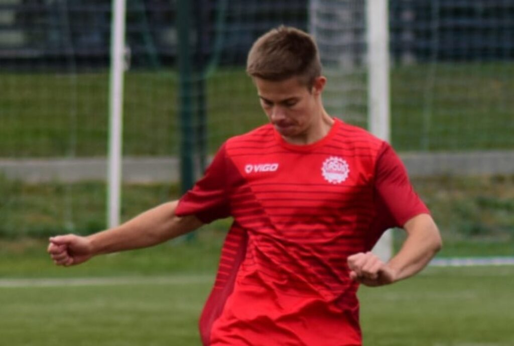 Screenshot_2024-09-30-18-49-09-972_com.facebook.orca-edit