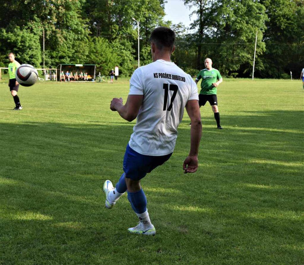 received_1471142550211866