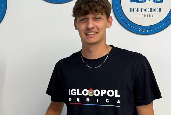 Screenshot_2024-10-13-19-54-02-842_com.facebook.katana-edit