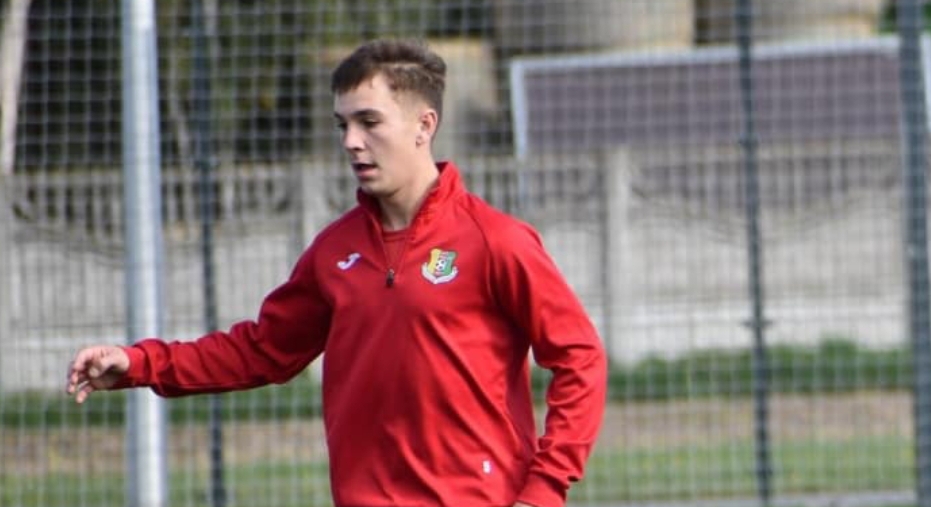 Screenshot_2024-10-20-12-05-33-486_com.facebook.orca-edit