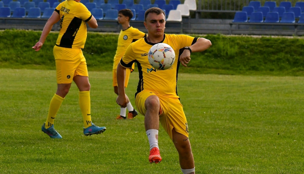 Screenshot_2025-04-03-09-32-34-335_com.facebook.orca-edit