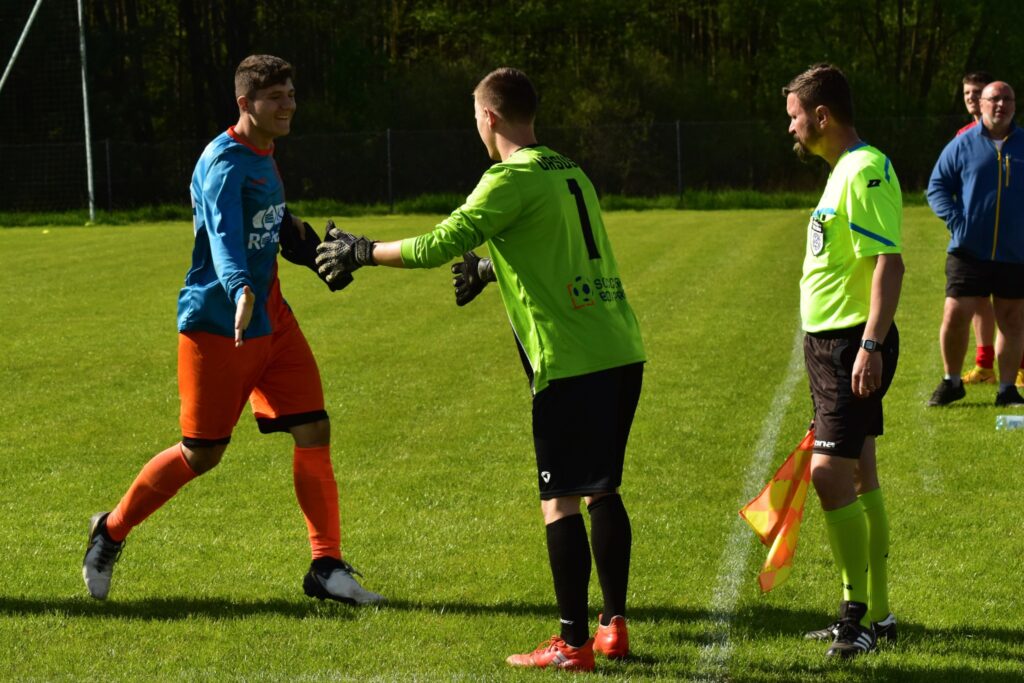 495993954_1189002853016935_7765114369821847468_n