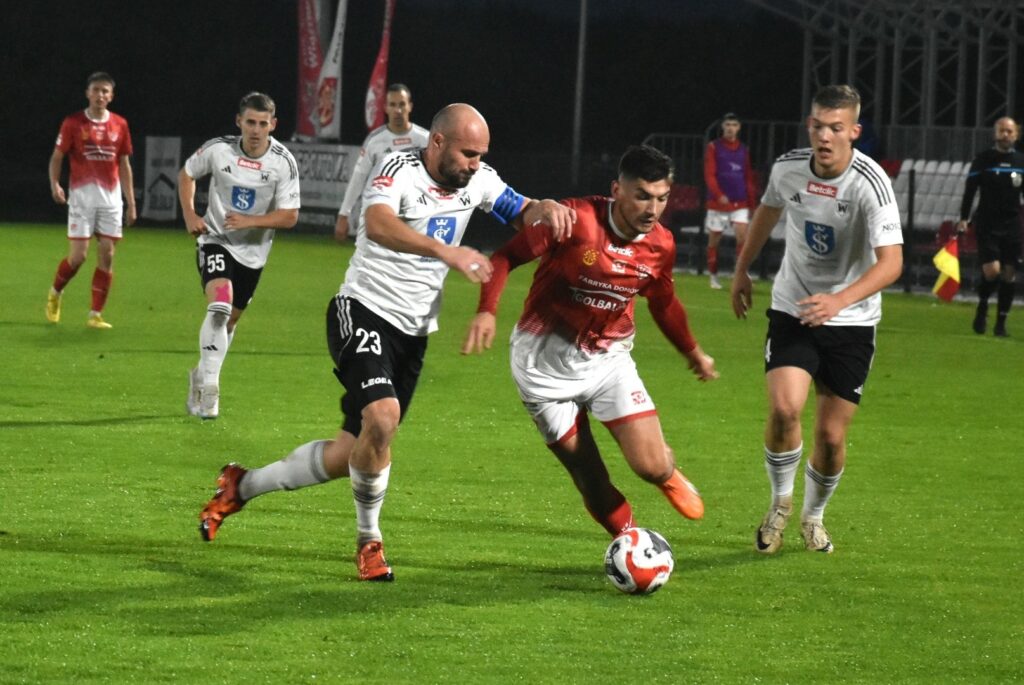 67003f82d1743_o_full