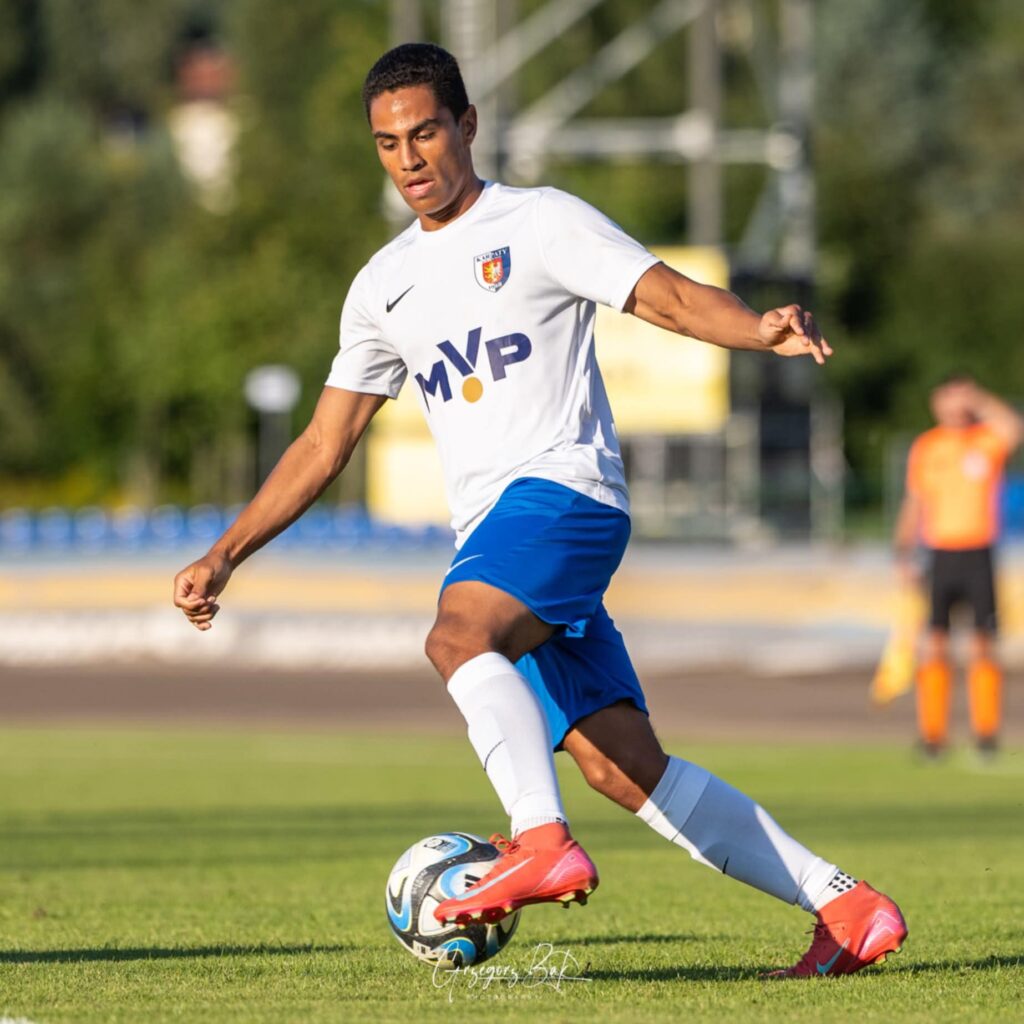 Messenger_creation_F443609E-9F1E-4BBA-A425-7693F90F70DF