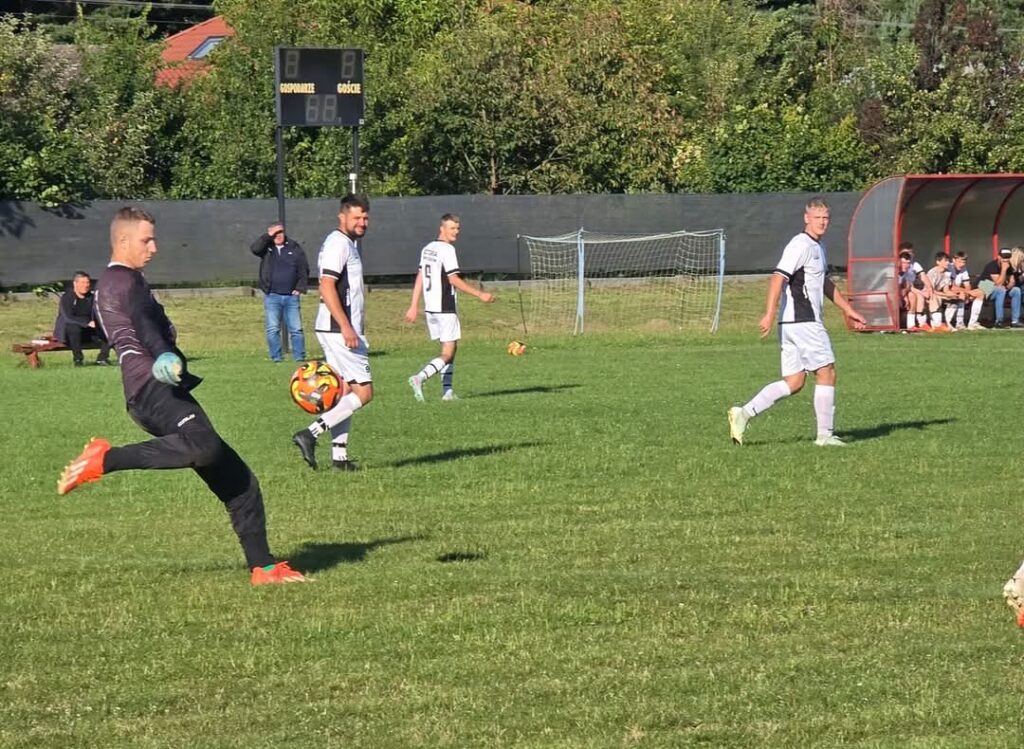 Screenshot_2025-08-25-22-15-49-392_com.facebook.katana-edit