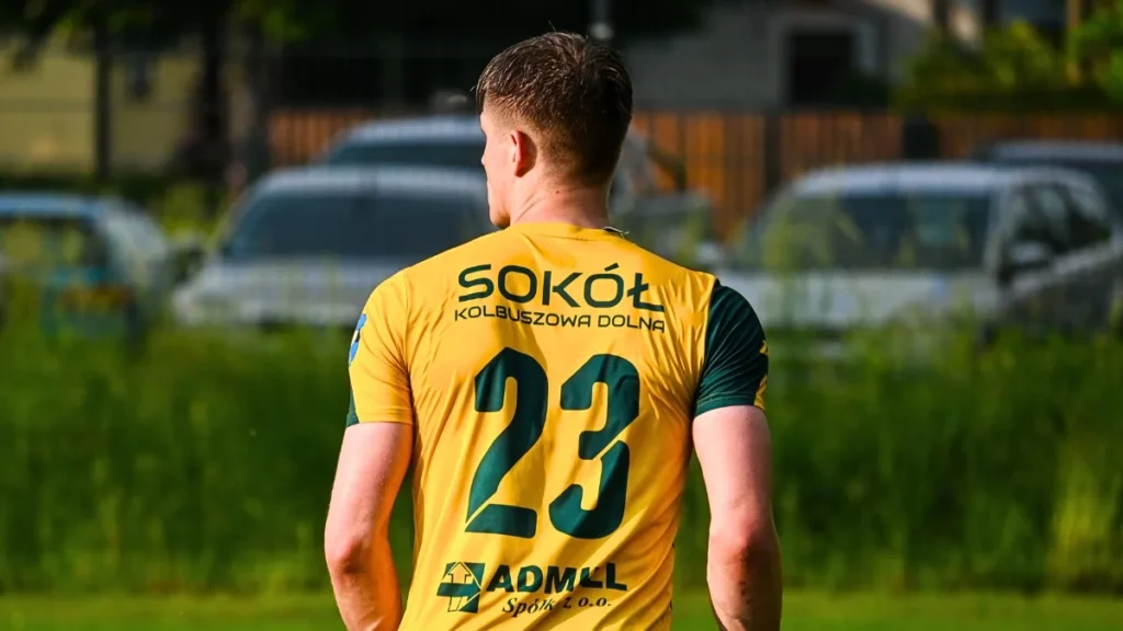 90996360-ea25-4af2-bcbf-994e95893655